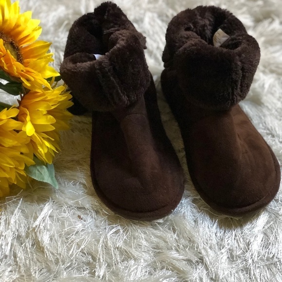 Steve Madden Slippers - Picture 11 of 14